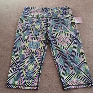 NWT Victoria’s Secret crop work out leggings